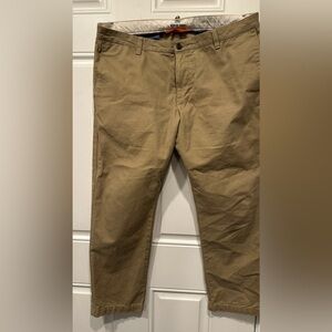 Dockers Modern Fit Chinos